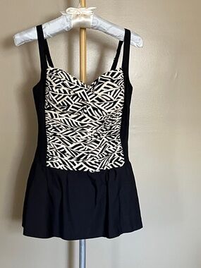 Black Swimdress with White Graphic Print Bust